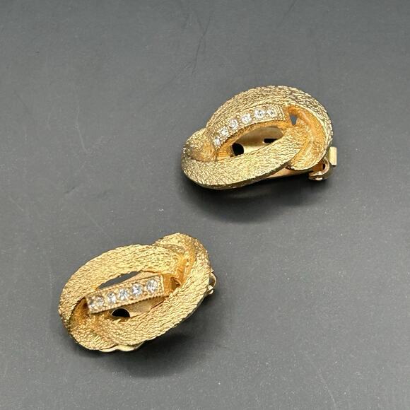 VTG Eisenberg Ice Rhinestone Wreath Brooch Pin, Clip On Earrings Set Goldtone - Picture 7 of 12